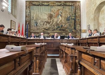 Asistentes a la reunión de la Comisión de Coordinación en el ámbito autonómico del Tribunal de Cuentas y los OCEX, celebrada en la Universidad de Salamanca.