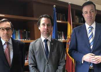 Manuel Fueyo Bros, Roberto Fernández Llera y Eduardo Rodríguez Enríquez.